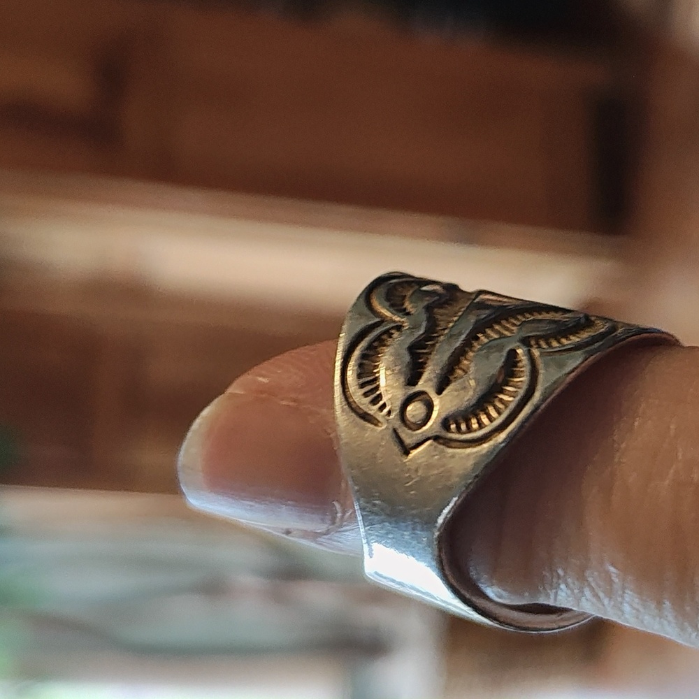 Silver ring - Picture 4 of 5